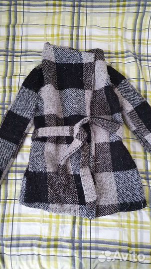 Пальто на запахе