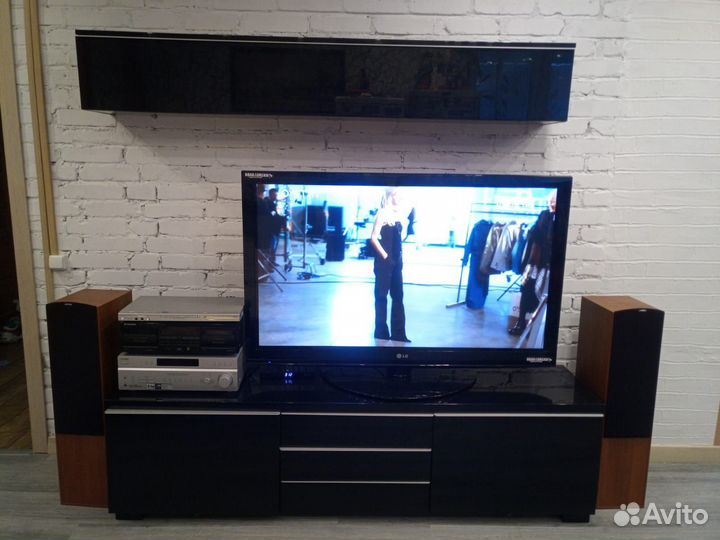 Тумба под тв