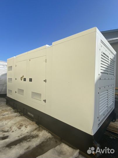 Дизельный генератор 250 квт защитный кожух