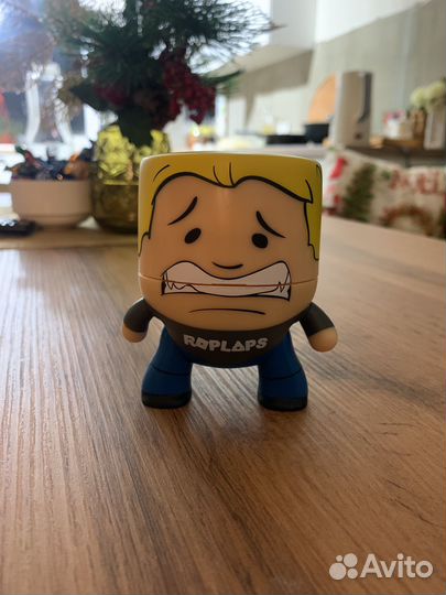 Коллекционная фигурка геройчика