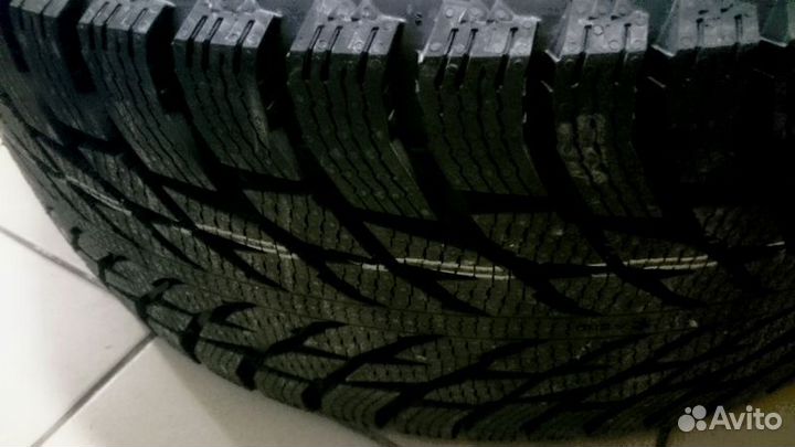 Nokian Tyres Hakkapeliitta R3 235/50 R17 100R
