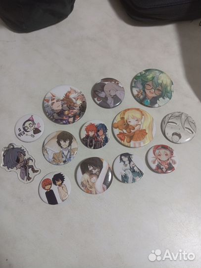 Значки с аниме(читайте описание)