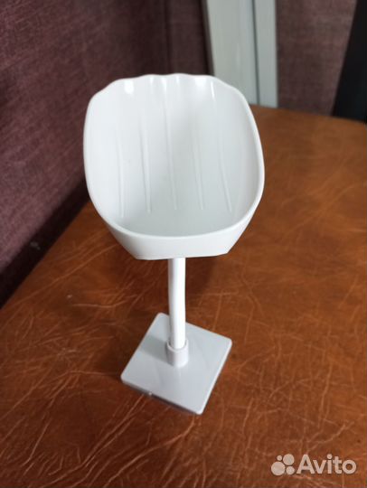 Мыльница на гибкой ножке, бежевая