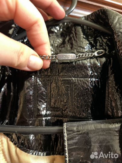 Плащ лак 38 Laurel