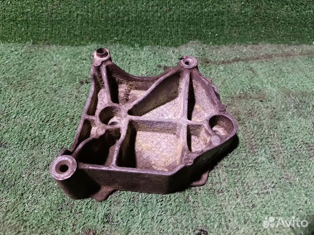 Кронштейн кондиционера Citroen C4