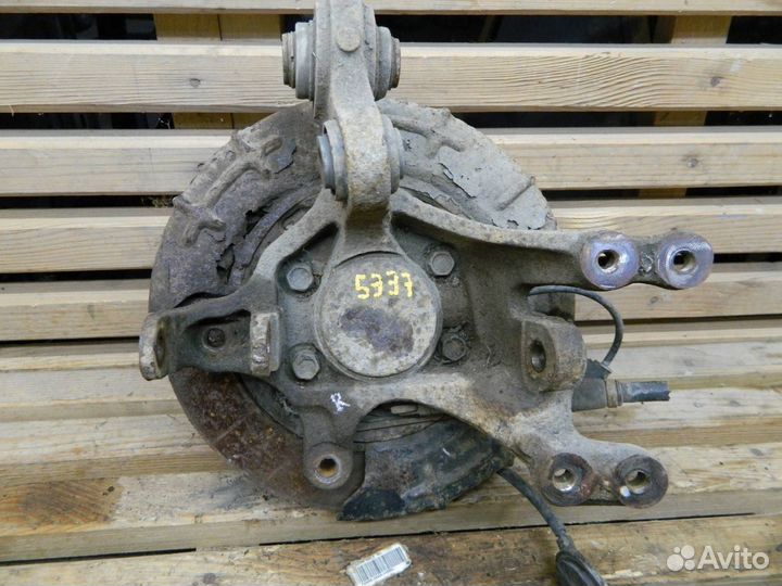 Цапфа задняя правая Hyundai i30 FD 2009 527202H000