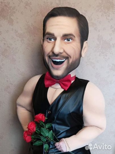 Поздравление ростовая кукла Артур Пирожков