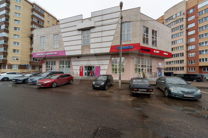 Здание, 2550 м²