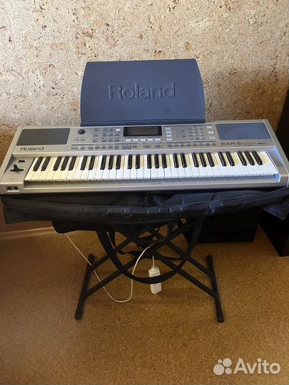 Продажа муз. инструм.(аккордеоны и синтезатор)