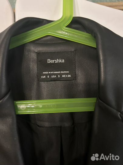 Кожаный пиджак bershka 42-44р