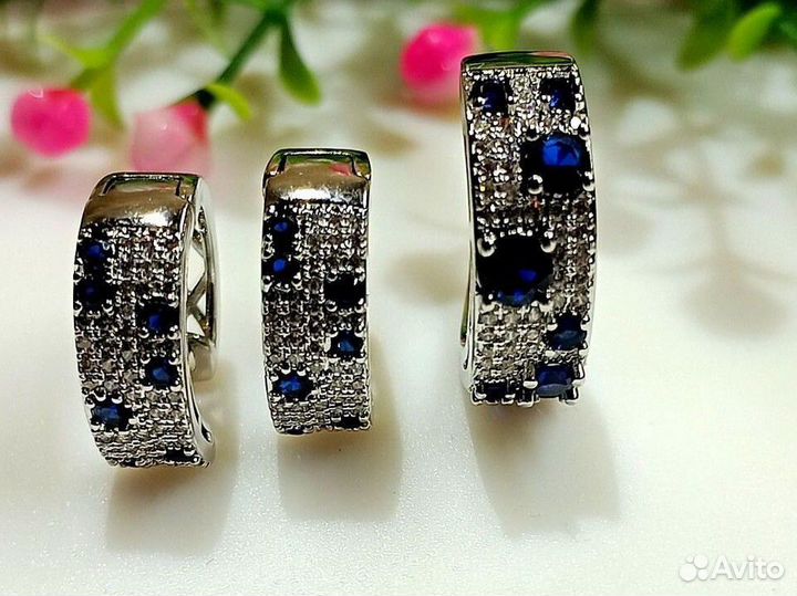 Серьги и кольцо с сапфирами