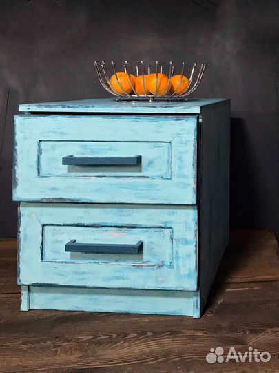 Тумба прикроватная