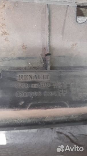 Решетка радиатора Renault Sandero 1 С 2009 По 2014