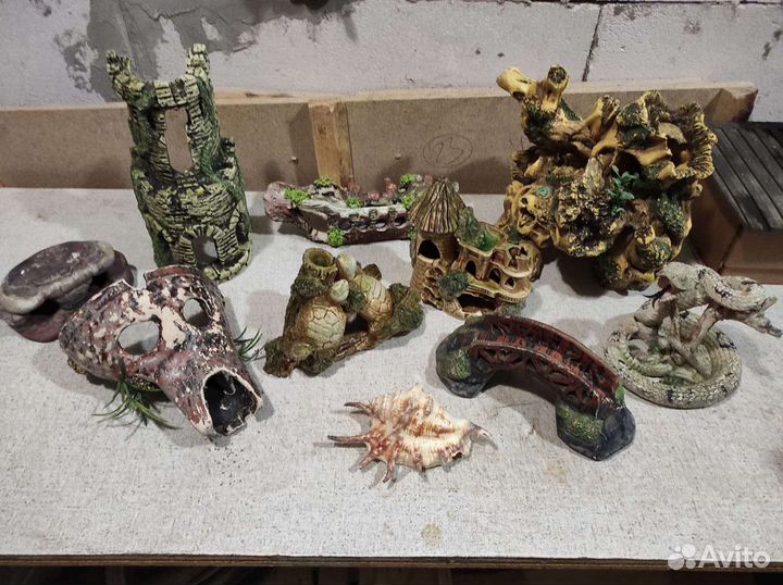 Фигурки для аквариума