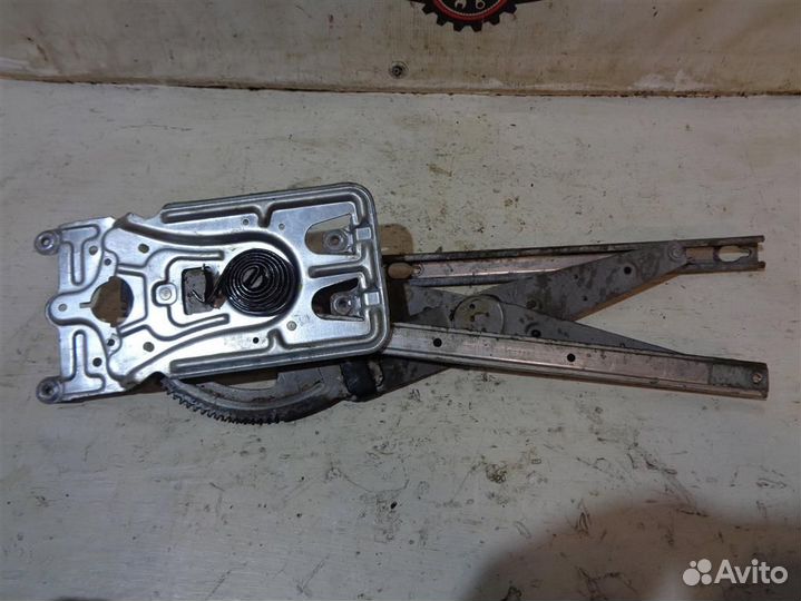 Стеклоподъемник электр. передний правый Dodge Int