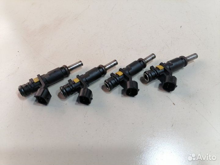 Форсунка Peugeot Peugeot 408 4D DV6CM