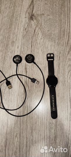 Умные часы Samsung Galaxy Watch Active