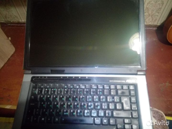 Ноутбук asus