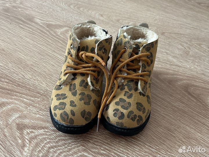 Ботинки для девочки 24-25 размер