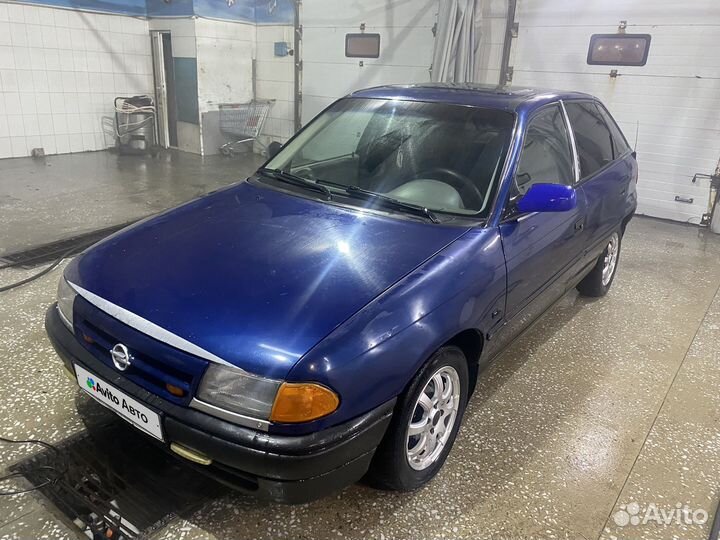 Opel Astra 1.4 МТ, 1993, 200 000 км