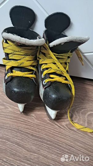 Хоккейные коньки bauer 29.5