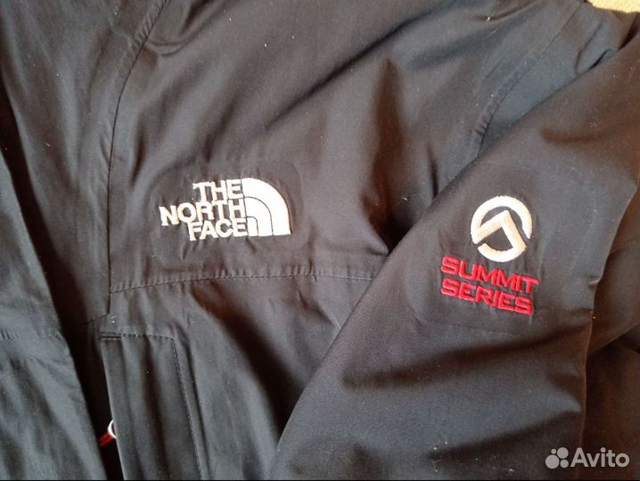 Ветровка The North Face Summit Series Hyvent Alpha