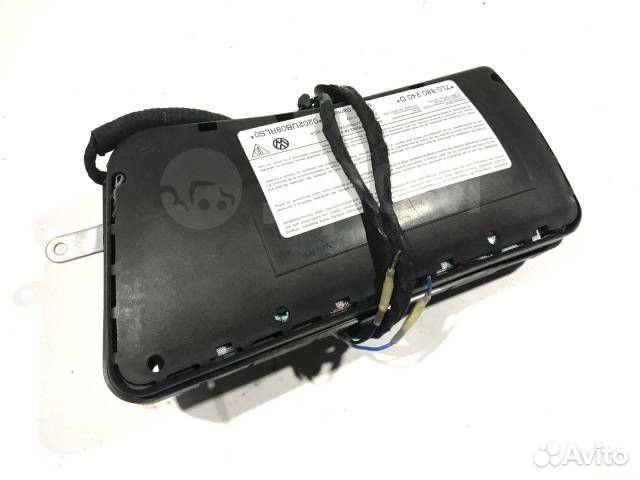 Подушка правого сиденья Volkswagen Touareg