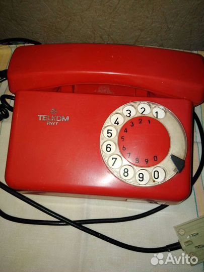 Старый телефон