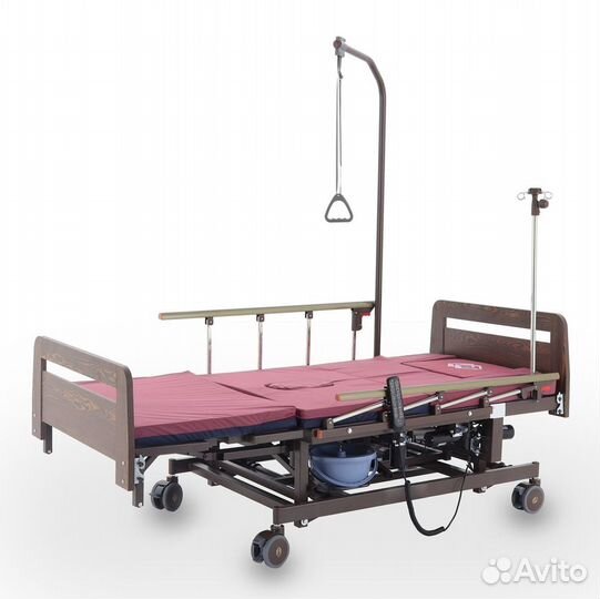 Медицинская кровать с регулировкой высоты