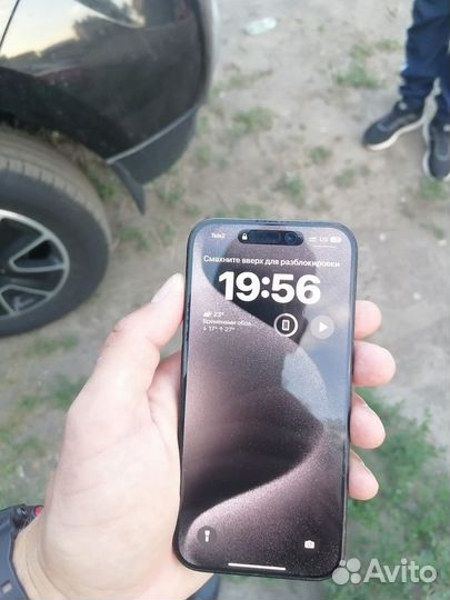 iPhone 15 pro 128gb sim esim