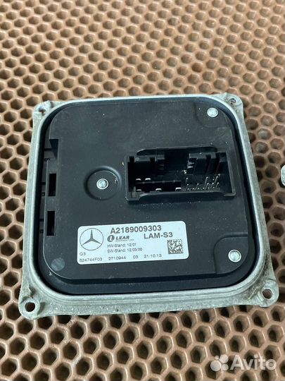 Блок управления фарой Mercedes W117