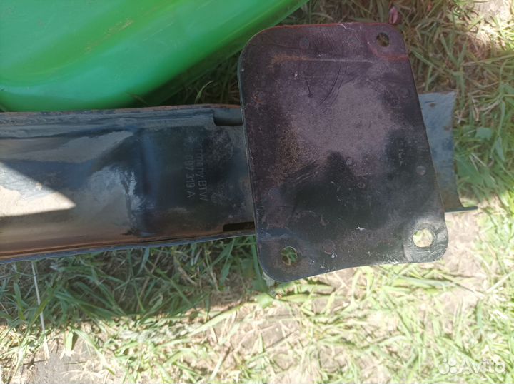 Усилитель заднего бампера scoda octavia