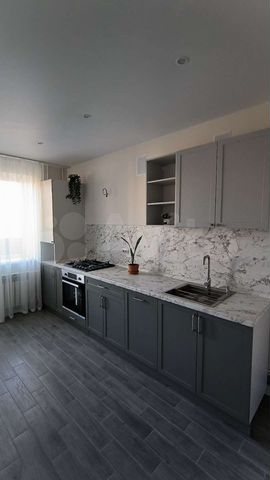 2-к. квартира, 64 м², 4/10 эт.