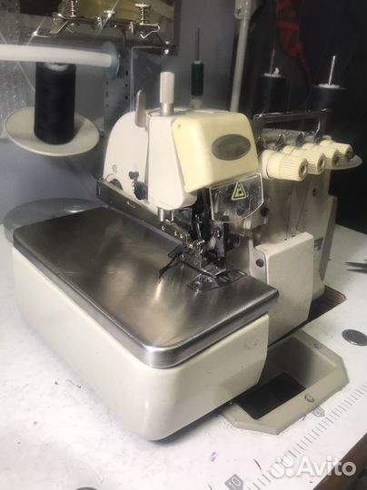 5 ниточный оверлок typical gn795