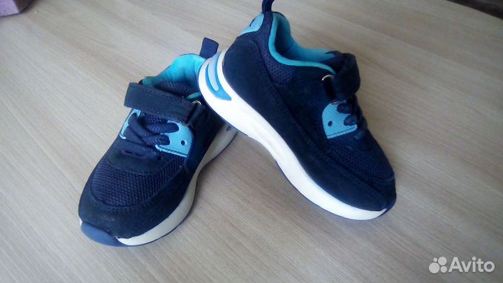 Кроссовки р.21