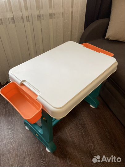 Детский столик