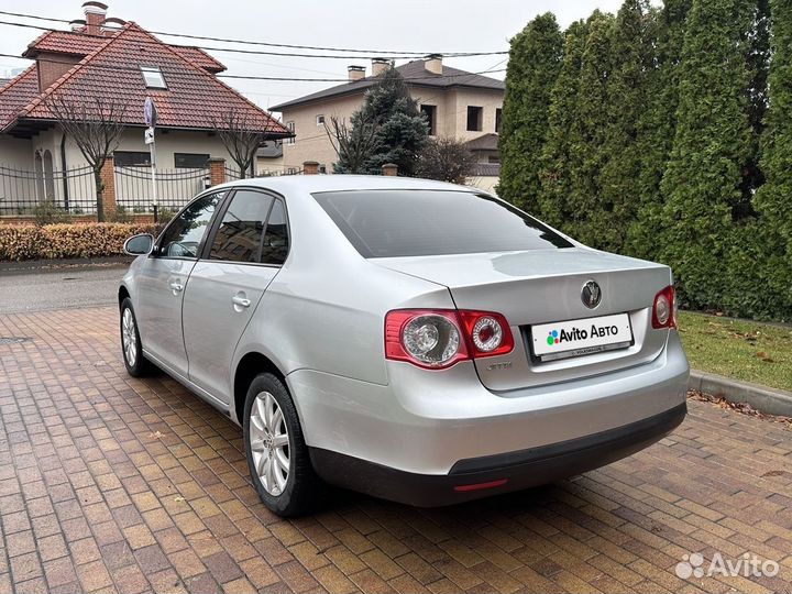 Volkswagen Jetta 1.6 AT, 2006, 243 000 км