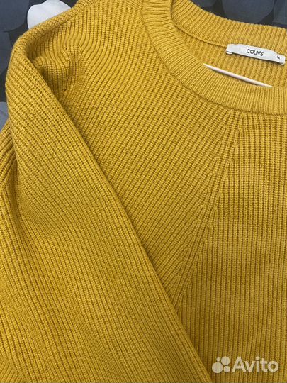 Свитер оранжево-желтый