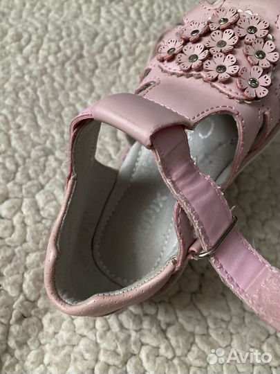 Сандалии для девочки 26 размер