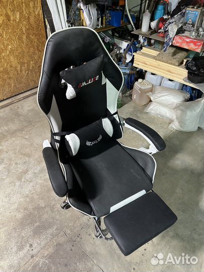 Компьютерное кресло