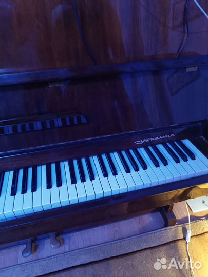 Фортепиано коричневое