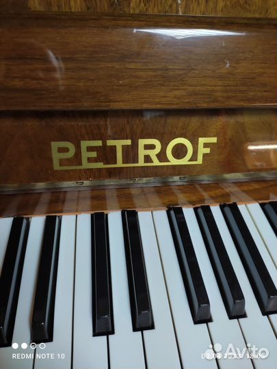 Пианино “Petrof”