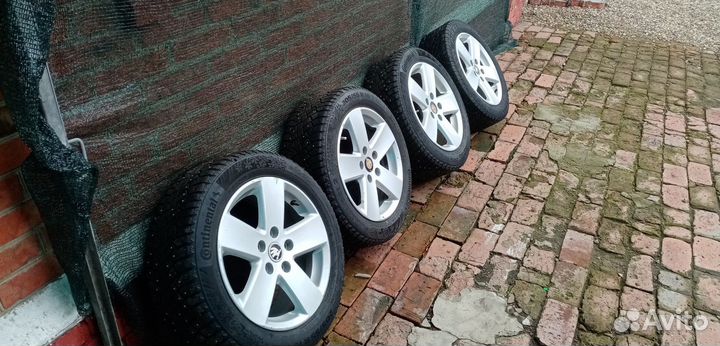Камплект R16 Калес На Шкоду
