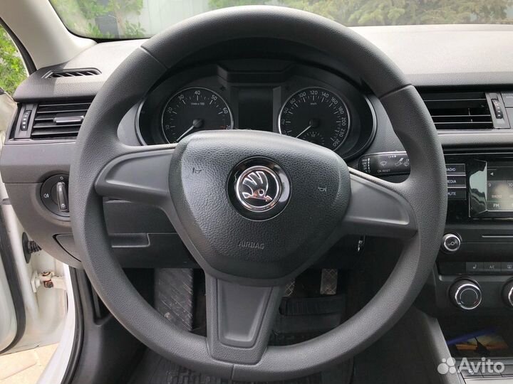 Skoda Octavia 1.6 МТ, 2016, 248 000 км