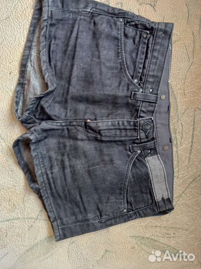 Джинсовые шорты levis