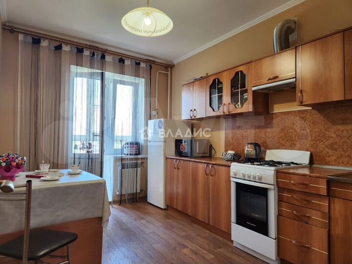 2-к. квартира, 61 м², 8/12 эт.