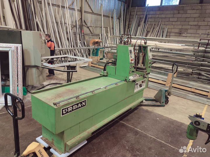 Двухголовая сварка для П В Х Urban AKS 4020