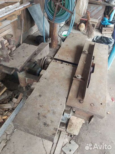 Деревообрабатывающий станок