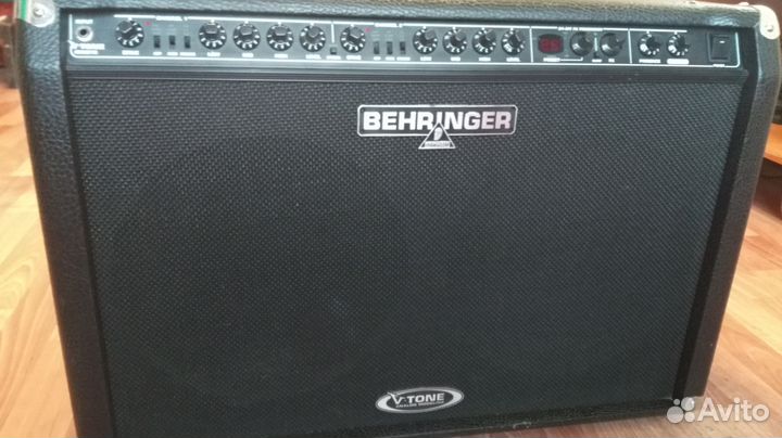 Гитарный комбоусилитель Behringer v tone gmx 212