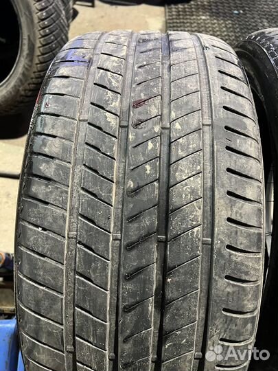 Bridgestone Alenza 001 275/40 R21 и 315/35 R21